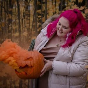 Meet your Posher, Lucy